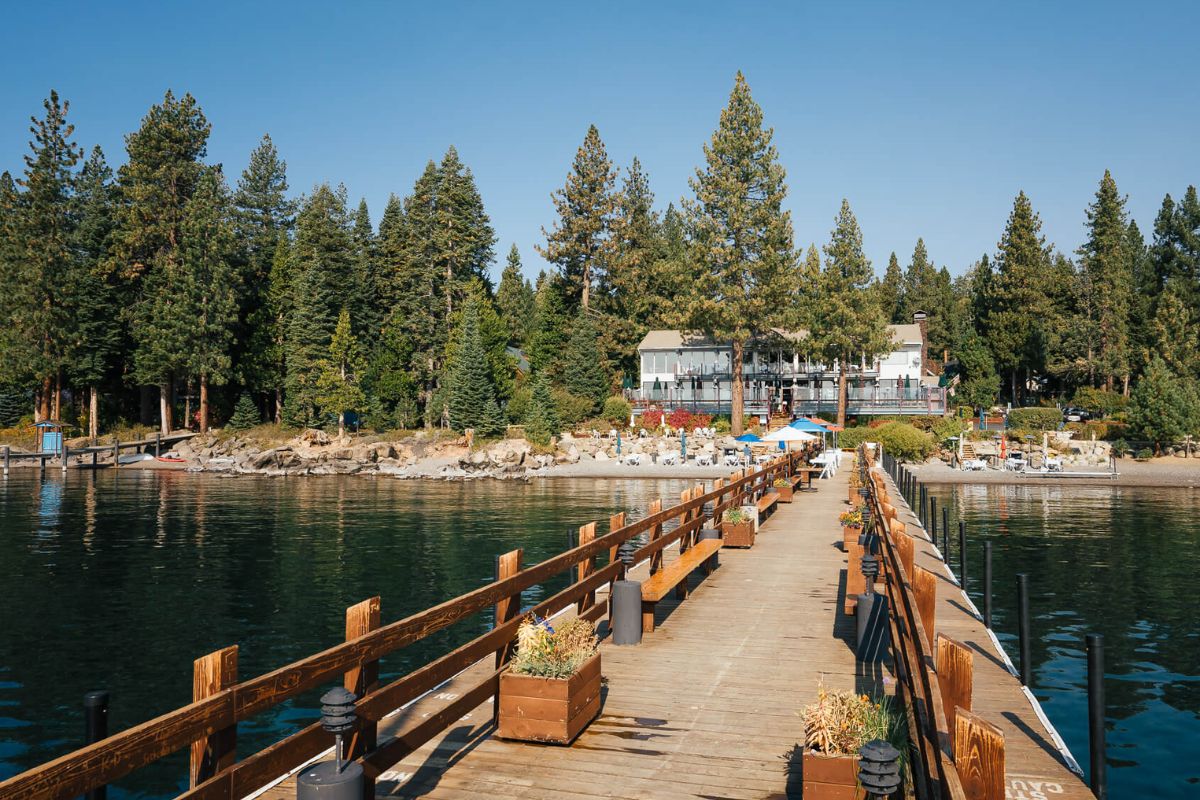 Featured Image for Thanksgiving Dinner at Gar Woods