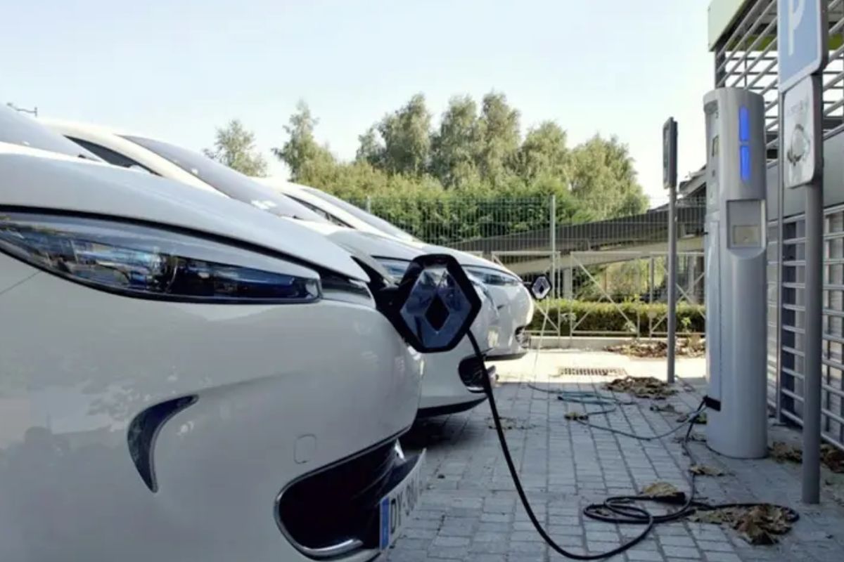 Featured Image for Electrifying Transportation: Pathways to a Clean, Resilient Energy Future